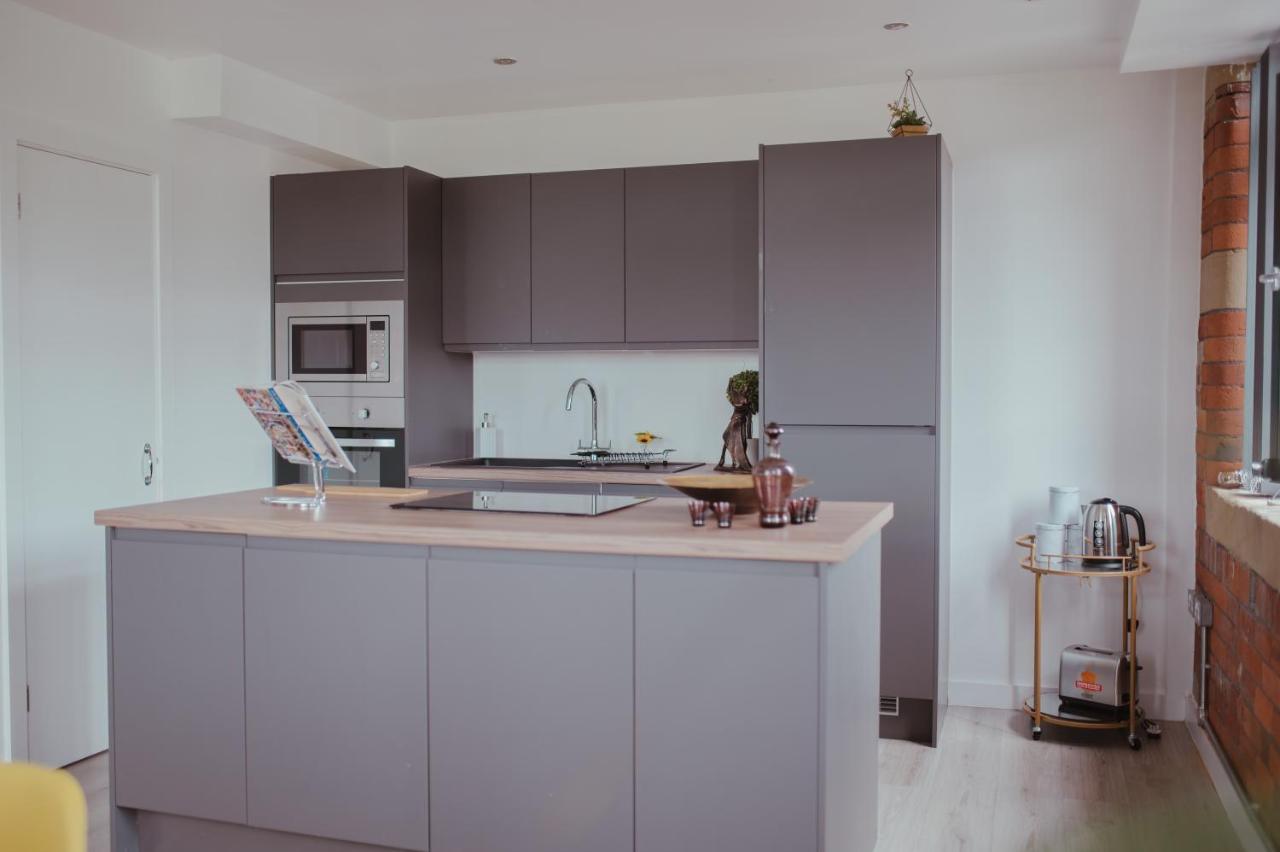 Bv Luxury Apartment Penthouse Conditioning House ブラッドフォード エクステリア 写真