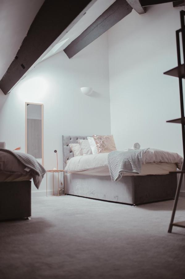 Bv Luxury Apartment Penthouse Conditioning House ブラッドフォード エクステリア 写真