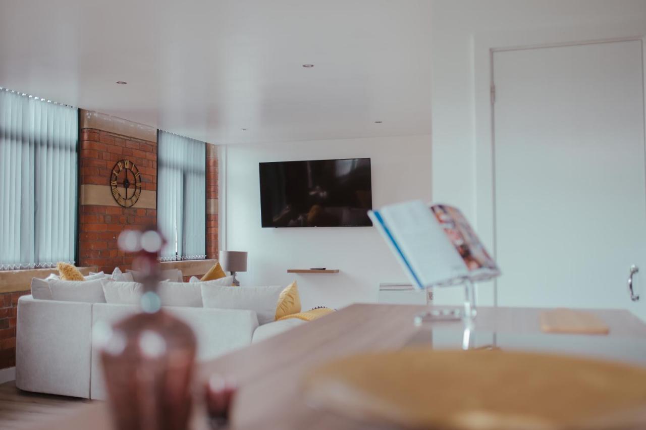 Bv Luxury Apartment Penthouse Conditioning House ブラッドフォード エクステリア 写真