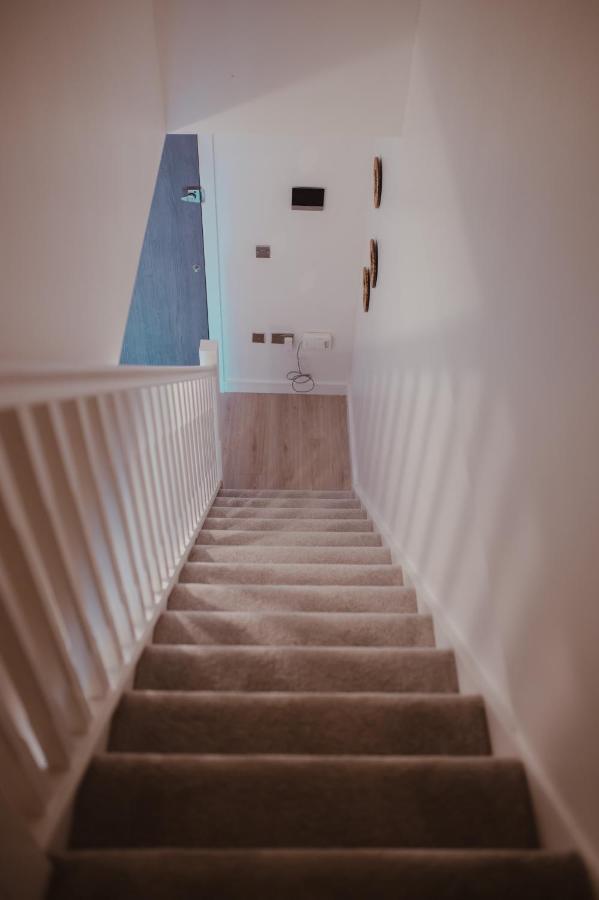 Bv Luxury Apartment Penthouse Conditioning House ブラッドフォード エクステリア 写真