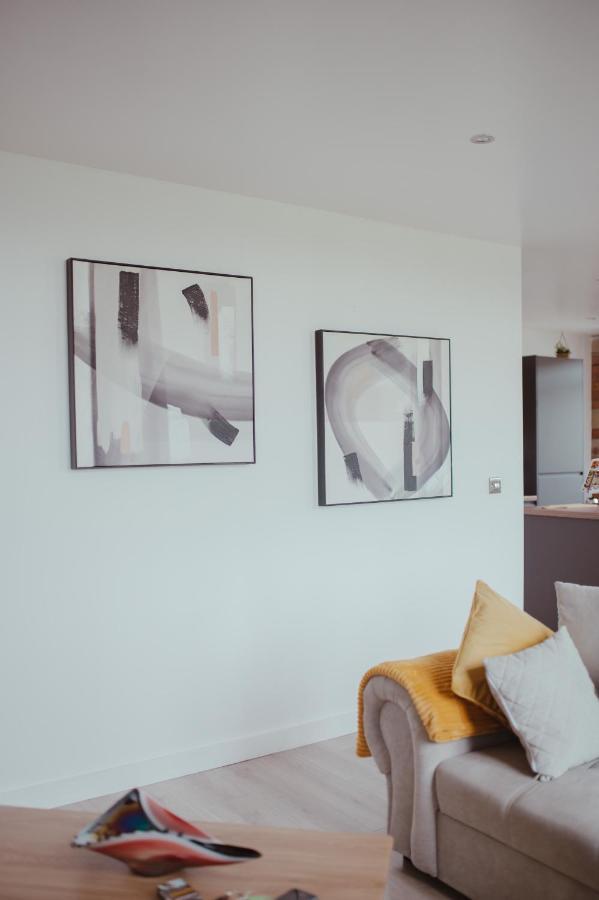 Bv Luxury Apartment Penthouse Conditioning House ブラッドフォード エクステリア 写真